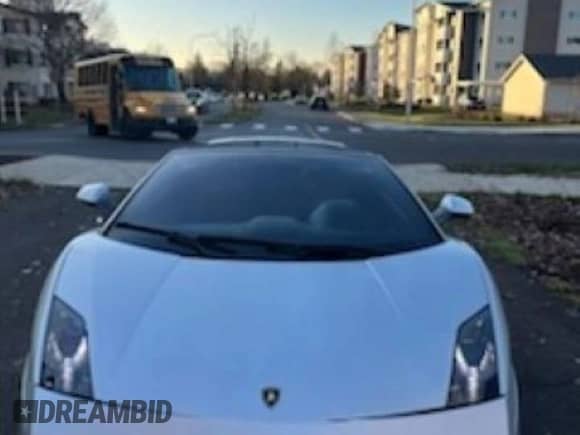 2013 Lamborghini Gallardo with VIN ZHWGU6BZ7DLA12811, listed as a Copart auction lot 42301395 with 35,388 mi miles and Salvage title. Bid and sale history available at DreamBid. Image 9.