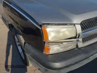 2004 Chevrolet Silverado 1500 LS с VIN 2GCEC19V641130196, выставлен на аукционе IAAI как лот 43257435 с пробегом 390 867 миль миль и . История ставок и продаж доступна на DreamBid. Изображение 6.