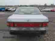 1994 Toyota Camry LE z VIN JT2SK12E2R0207688, wystawiony jako IAAI lot #41323827 z przebiegiem 162 680 mil mil oraz . Historia ofert i sprzedaży dostępna na DreamBid. Obrazek 16.