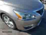 2015 Nissan Altima S с VIN 1N4AL3AP3FN369154, выставлен на аукционе IAAI как лот 43515032 с пробегом 86 158 миль миль и . История ставок и продаж доступна на DreamBid. Изображение 13.