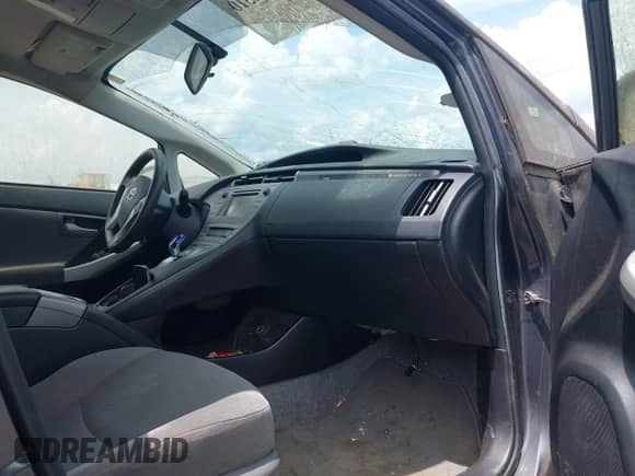 2013 Toyota Prius with VIN JTDKN3DP2D3048347, listed as a IAAI auction lot 42728510 with 146,996 mi miles and . Bid and sale history available at DreamBid. Image 5.