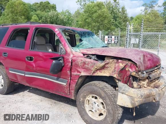 2004 Chevrolet Tahoe LT с VIN 1GNEC13Z14R266763, выставлен на аукционе IAAI как лот 42707287 с пробегом 247 774 миль миль и . История ставок и продаж доступна на DreamBid. Изображение 12.