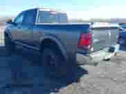 2016 Ram 1500 Outdoorsman z VIN 1C6RR7GTXGS177084, wystawiony jako IAAI lot #41832813 z przebiegiem 107 953 mil mil oraz . Historia ofert i sprzedaży dostępna na DreamBid. Obrazek 3.