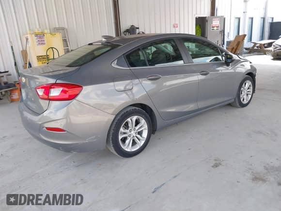 2019 Chevrolet Cruze LT с VIN 1G1BE5SM2K7133773, выставлен на аукционе IAAI как лот 43041002 с пробегом 71 161 миль миль и . История ставок и продаж доступна на DreamBid. Изображение 4.