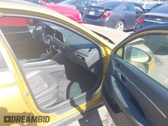 2021 Hyundai Sonata SEL Plus с VIN 5NPEJ4J25MH132237, выставлен на аукционе IAAI как лот 43194626 с пробегом 56 706 миль миль и . История ставок и продаж доступна на DreamBid. Изображение 5.