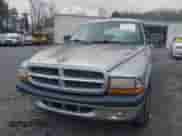 2003 Dodge Dakota с VIN 1D7HL38Z83S184469, выставлен на аукционе IAAI как лот 41714931 с пробегом 194 373 миль миль и . История ставок и продаж доступна на DreamBid. Изображение 6.