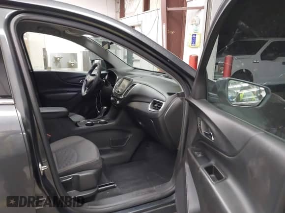 2018 Chevrolet Equinox LT with VIN 3GNAXJEV6JL166030, listed as a IAAI auction lot 43416293 with 102,228 mi miles and . Bid and sale history available at DreamBid. Image 5.