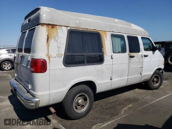 1998 Dodge Cargo with VIN 2B6HB11Y9WK148294, listed as a Copart auction lot 57423635 with 173,116 mi miles and Salvage title. Bid and sale history available at DreamBid. Image 3.