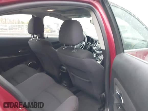 2013 Chevrolet Cruze 1LT с VIN 1G1PC5SB0D7218009, выставлен на аукционе IAAI как лот 43540535 с пробегом 90 344 миль миль и . История ставок и продаж доступна на DreamBid. Изображение 8.