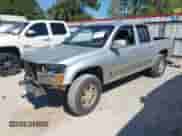 2010 Chevrolet Colorado 1LT z VIN 1GCJTCDE0A8138854, wystawiony jako IAAI lot #43450584 z przebiegiem 275 389 mil mil oraz . Historia ofert i sprzedaży dostępna na DreamBid. Obrazek 18.