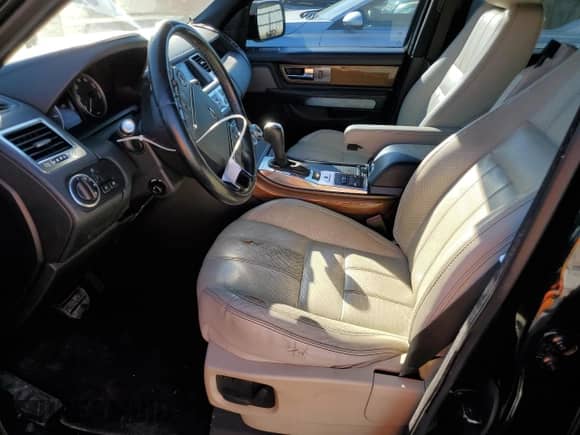 2013 Land Rover Range Rover Sport HSE Lux z VIN SALSK2D41DA780692, wystawiony jako Copart lot #86332815 z przebiegiem 174 161 mil mil oraz Czysty tytuł • Clean title. Historia ofert i sprzedaży dostępna na DreamBid. Obrazek 7.