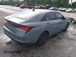 2023 Hyundai Elantra SEL с VIN KMHLM4AG2PU384866, выставлен на аукционе IAAI как лот 43214243 с пробегом 73 294 миль миль и . История ставок и продаж доступна на DreamBid. Изображение 4.