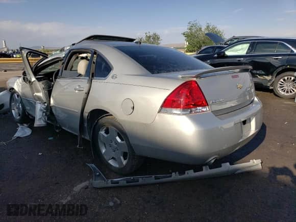 2007 Chevrolet Impala SS z VIN 2G1WD58C479105966, wystawiony jako Copart lot #55648385 z przebiegiem 101 517 mil mil oraz Szkoda całkowita • Salvage title. Historia ofert i sprzedaży dostępna na DreamBid. Obrazek 2.