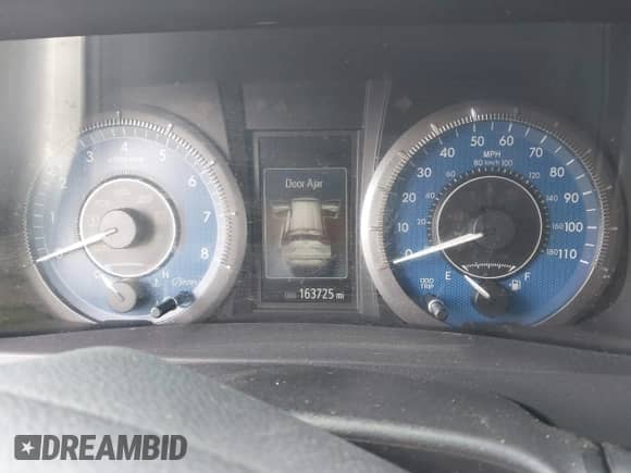 2015 Toyota Sienna XLE с VIN 5TDYK3DC3FS529256, выставлен на аукционе IAAI как лот 42172570 с пробегом 163 725 миль миль и . История ставок и продаж доступна на DreamBid. Изображение 7.