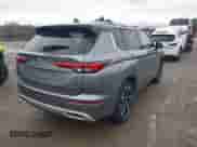 2023 Mitsubishi Outlander SEL z VIN JA4J4VA87PZ044314, wystawiony jako IAAI lot #41259803 z przebiegiem 31 927 mil mil oraz . Historia ofert i sprzedaży dostępna na DreamBid. Obrazek 4.