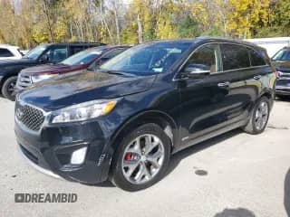 2017 Kia Sorento SX z VIN 5XYPKDA58HG337158, wystawiony jako Copart lot #87205795 z przebiegiem 79 227 mil mil oraz Czysty tytuł • Clean title. Historia ofert i sprzedaży dostępna na DreamBid. Obrazek 1.