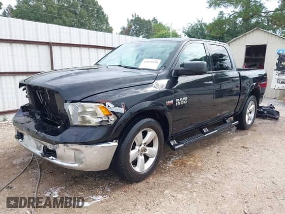 2015 Ram 1500 Big Horn z VIN 1C6RR6LT8FS663651, wystawiony jako IAAI lot #43072230 z przebiegiem 177 299 mil mil oraz . Historia ofert i sprzedaży dostępna na DreamBid. Obrazek 17.