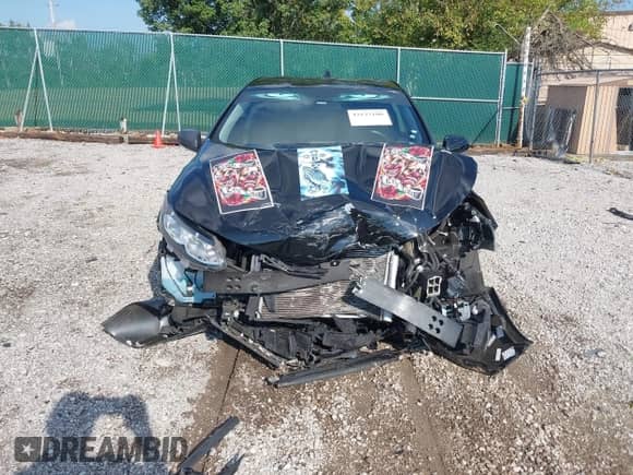 2017 Chevrolet Volt LT z VIN 1G1RC6S50HU211142, wystawiony jako IAAI lot #43137100 z przebiegiem Nie podano mil oraz . Historia ofert i sprzedaży dostępna na DreamBid. Obrazek 13.