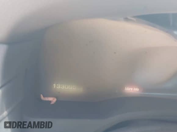 2015 Cadillac Escalade ESV Premium z VIN 1GYS4JKJ2FR199656, wystawiony jako IAAI lot #41915273 z przebiegiem 133 095 mil mil oraz . Historia ofert i sprzedaży dostępna na DreamBid. Obrazek 7.