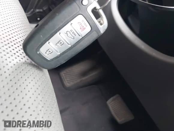 2012 Hyundai Sonata Hybrid with VIN KMHEC4A42CA059809, listed as a IAAI auction lot 42896016 with Not provided miles and . Bid and sale history available at DreamBid. Image 11.