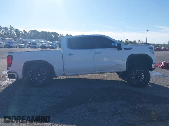 2024 GMC Sierra 1500 SLT с VIN 3GTUUDED9RG111597, выставлен на аукционе IAAI как лот 43054968 с пробегом 38 755 миль миль и . История ставок и продаж доступна на DreamBid. Изображение 13.