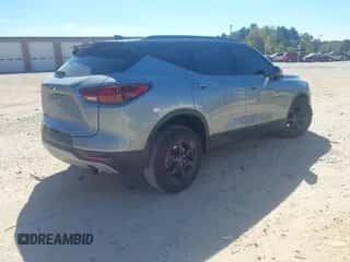 2025 Chevrolet Blazer LT с VIN 3GNKBCR47SS111528, выставлен на аукционе IAAI как лот 43420982 с пробегом 10 964 миль миль и . История ставок и продаж доступна на DreamBid. Изображение 4.