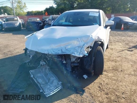 2025 Mazda CX-5 S Select with VIN JM3KFBBL0S0570018, listed as a IAAI auction lot 43082244 with 5,430 mi miles and . Bid and sale history available at DreamBid. Image 6.