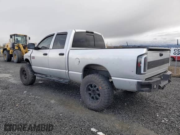 2008 Dodge 2500 SLT with VIN 3D7KS28D98G164950, listed as a Copart auction lot 81264564 with 205,405 mi miles and Salvage title. Bid and sale history available at DreamBid. Image 2.
