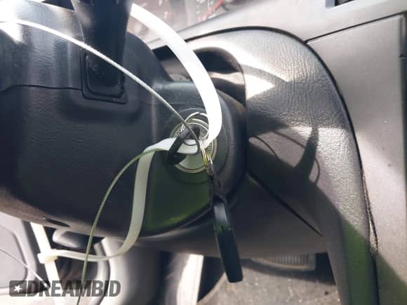 2005 Hyundai Elantra GLS z VIN KMHDN56D45U177396, wystawiony jako IAAI lot #42374961 z przebiegiem 175 765 mil mil oraz . Historia ofert i sprzedaży dostępna na DreamBid. Obrazek 11.