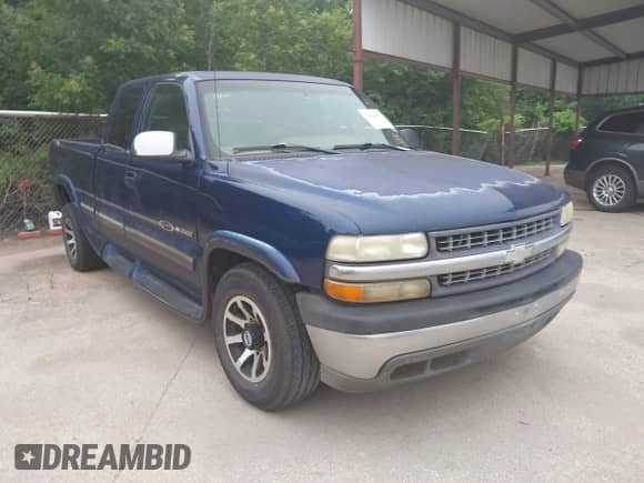 2000 Chevrolet Silverado 2500 LS с VIN 1GCFC29U5YE259603, выставлен на аукционе IAAI как лот 42426550 с пробегом 229 438 миль миль и . История ставок и продаж доступна на DreamBid. Изображение 1.