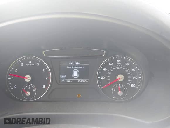 2019 Kia Sorento L с VIN 5XYPG4A30KG451775, выставлен на аукционе IAAI как лот 43265673 с пробегом 156 566 миль миль и . История ставок и продаж доступна на DreamBid. Изображение 7.