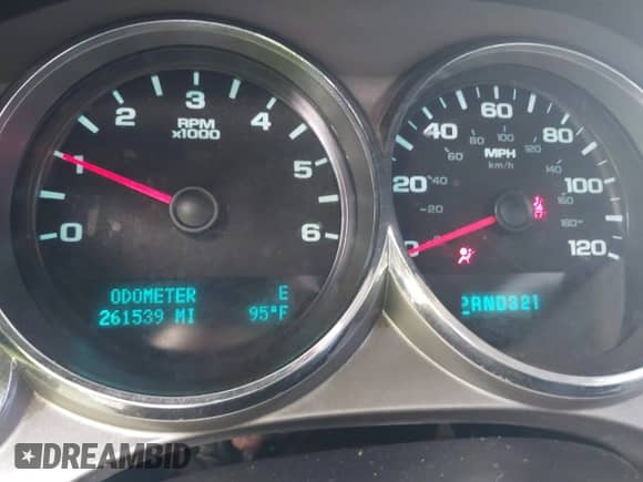 2011 Chevrolet Silverado 1500 LT z VIN 3GCPKSEA5BG216494, wystawiony jako IAAI lot #42683144 z przebiegiem 261 539 mil mil oraz . Historia ofert i sprzedaży dostępna na DreamBid. Obrazek 7.