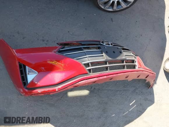 2019 Hyundai Elantra Limited с VIN KMHD84LF8KU737052, выставлен на аукционе IAAI как лот 41278781 с пробегом 109 519 миль миль и . История ставок и продаж доступна на DreamBid. Изображение 11.