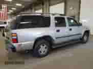 2004 Chevrolet Suburban LT z VIN 1GNFK16Z84J213236, wystawiony jako Copart lot #85944235 z przebiegiem 213 698 mil mil oraz Czysty tytuł • Clean title. Historia ofert i sprzedaży dostępna na DreamBid. Obrazek 3.