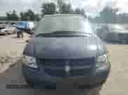 2004 Dodge Caravan SE with VIN 1D4GP24R94B596320, listed as a Copart auction lot 61077445 with 86,642 mi miles and Salvage title. Bid and sale history available at DreamBid. Image 5.