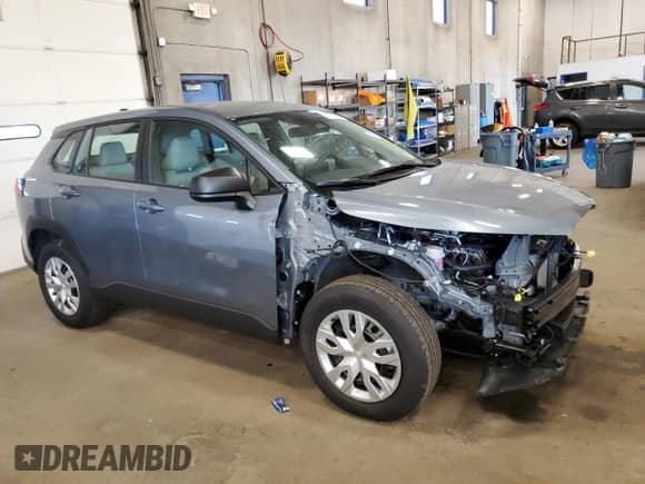 2024 Toyota Corolla Cross L с VIN 7MUAAABG6RV116238, выставлен на аукционе Copart как лот 81070555 с пробегом 3 011 миль миль и Списание • Salvage title. История ставок и продаж доступна на DreamBid. Изображение 4.