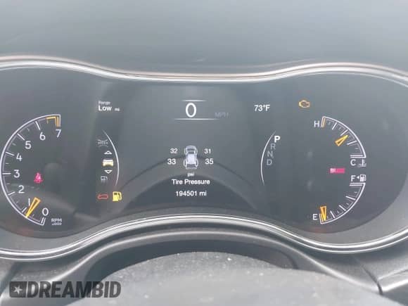 2018 Jeep Grand Cherokee Upland z VIN 1C4RJFAG4JC249243, wystawiony jako IAAI lot #42291794 z przebiegiem 194 501 mil mil oraz . Historia ofert i sprzedaży dostępna na DreamBid. Obrazek 7.