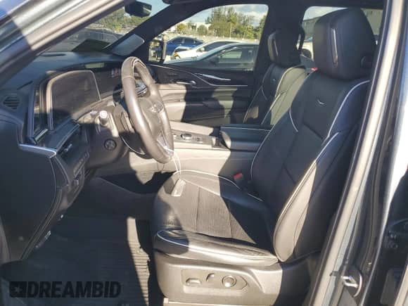 2021 Cadillac Escalade ESV Sport with VIN 1GYS4PKL7MR412196, listed as a Copart auction lot 46422775 with 27,096 mi miles and Salvage title. Bid and sale history available at DreamBid. Image 7.