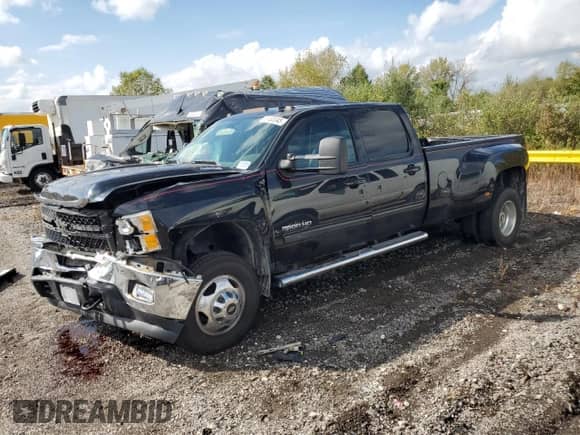2012 Chevrolet Silverado 3500HD LTZ с VIN 1GC4K1C86CF176958, выставлен на аукционе Copart как лот 81488345 с пробегом 349 596 миль миль и Списание • Salvage title. История ставок и продаж доступна на DreamBid. Изображение 1.