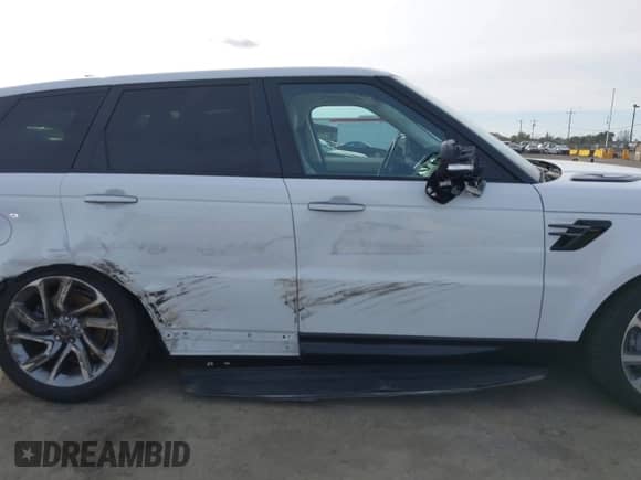 2022 Land Rover Range Rover Sport HSE Silver Edition z VIN SALWR2SUXNA222289, wystawiony jako IAAI lot #41601877 z przebiegiem 18 107 mil mil oraz . Historia ofert i sprzedaży dostępna na DreamBid. Obrazek 14.