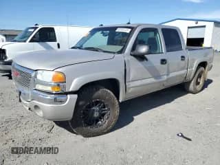 2004 GMC Sierra 1500 SLT with VIN 2GTEK13T741412387, listed as a Copart auction lot 63330725 with 214,533 mi miles and Salvage title. Bid and sale history available at DreamBid. Image 1.