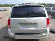 2017 Dodge Grand Caravan GT z VIN 2C4RDGEG9HR860636, wystawiony jako IAAI lot #43235378 z przebiegiem 135 155 mil mil oraz . Historia ofert i sprzedaży dostępna na DreamBid. Obrazek 16.