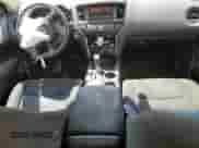 2015 Nissan Pathfinder SL with VIN 5N1AR2MN3FC614264, listed as a Copart auction lot 81792325 with 193,659 mi miles and Salvage title. Bid and sale history available at DreamBid. Image 8.