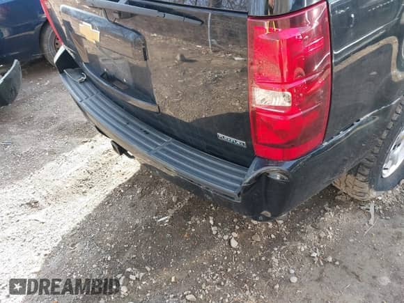 2012 Chevrolet Tahoe LS с VIN 1GNSCAE09CR161937, выставлен на аукционе IAAI как лот 41846873 с пробегом 218 462 миль миль и . История ставок и продаж доступна на DreamBid. Изображение 18.