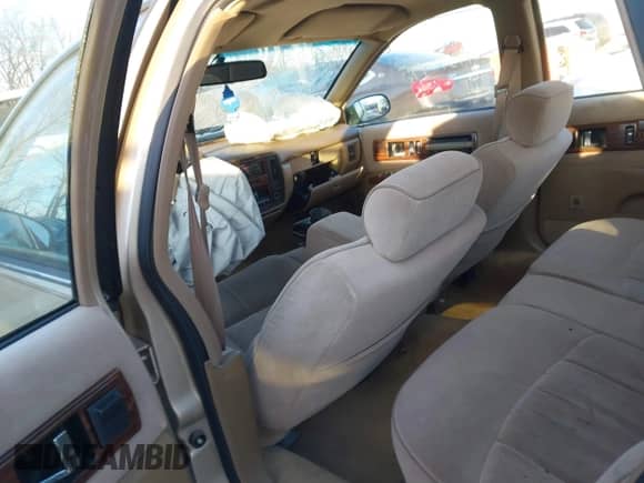 1996 Chevrolet Caprice 1SA Special Value с VIN 1G1BL52W4TR143783, выставлен на аукционе IAAI как лот 41376495 с пробегом Не указан миль и . История ставок и продаж доступна на DreamBid. Изображение 8.