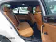 2023 BMW 5 Series 540i z VIN WBA53BJ0XPWY06598, wystawiony jako IAAI lot #42687908 z przebiegiem 36 997 mil mil oraz . Historia ofert i sprzedaży dostępna na DreamBid. Obrazek 8.