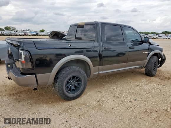 2010 Dodge 1500 Sport с VIN 1D7RV1CT1AS123435, выставлен на аукционе Copart как лот 63518345 с пробегом 200 569 миль миль и Чистый • Clean title. История ставок и продаж доступна на DreamBid. Изображение 3.