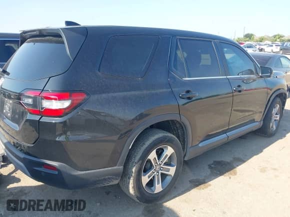 2024 Honda Pilot EX-L z VIN 5FNYG2H53RB002351, wystawiony jako IAAI lot #42982438 z przebiegiem Nie podano mil oraz . Historia ofert i sprzedaży dostępna na DreamBid. Obrazek 4.