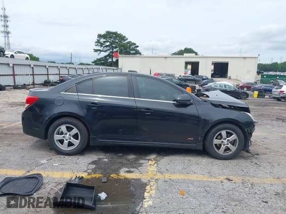 2016 Chevrolet Cruze LT с VIN 1G1PE5SB8G7131652, выставлен на аукционе IAAI как лот 42453744 с пробегом 107 963 миль миль и . История ставок и продаж доступна на DreamBid. Изображение 14.