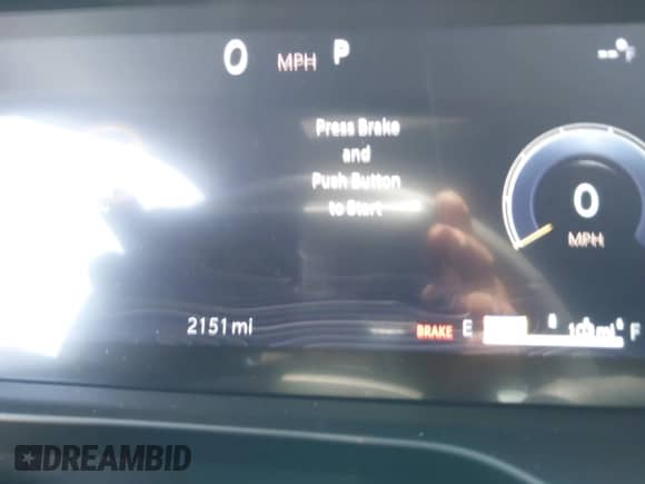 2025 Jeep Grand Cherokee Limited with VIN 1C4RJKBG1S8646906, listed as a IAAI auction lot 42466166 with 2,151 mi miles and . Bid and sale history available at DreamBid. Image 7.